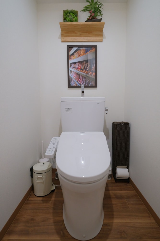 Rooms 50/50