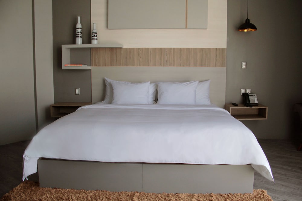 Esduma HK Hotel 6/51