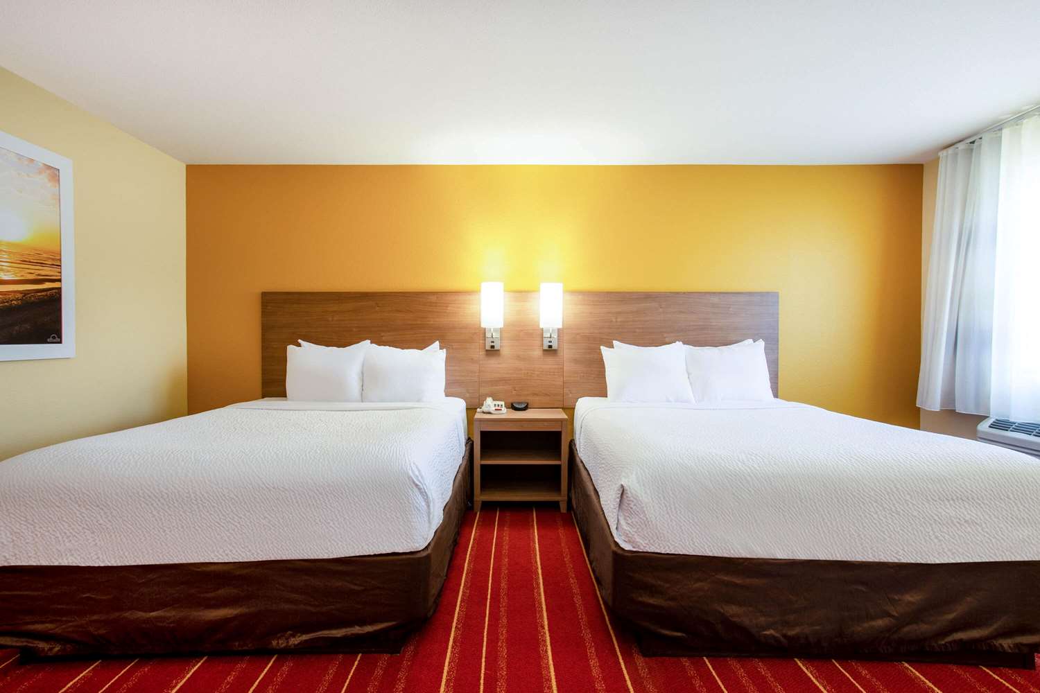 Days Inn by Wyndham Marquette 23/62