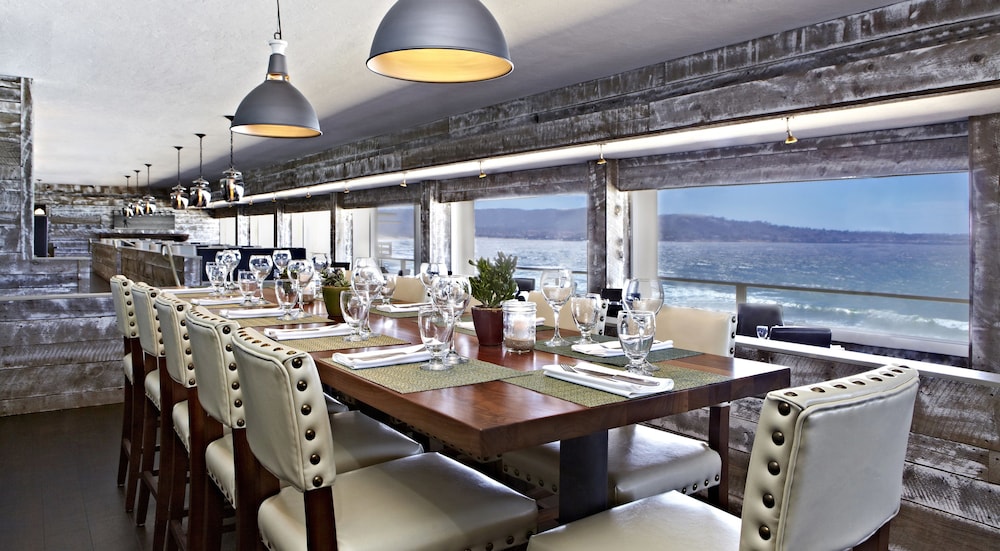 Monterey Beach Hotel, a Tribute Portfolio Hotel 65/83