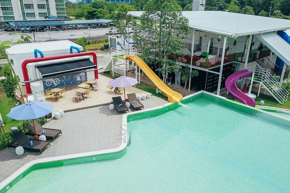 Dash Box Hotel Cyberjaya 41/48