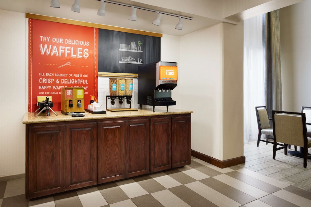 Hampton Inn And Suites Tulsa South Bixby 10/52