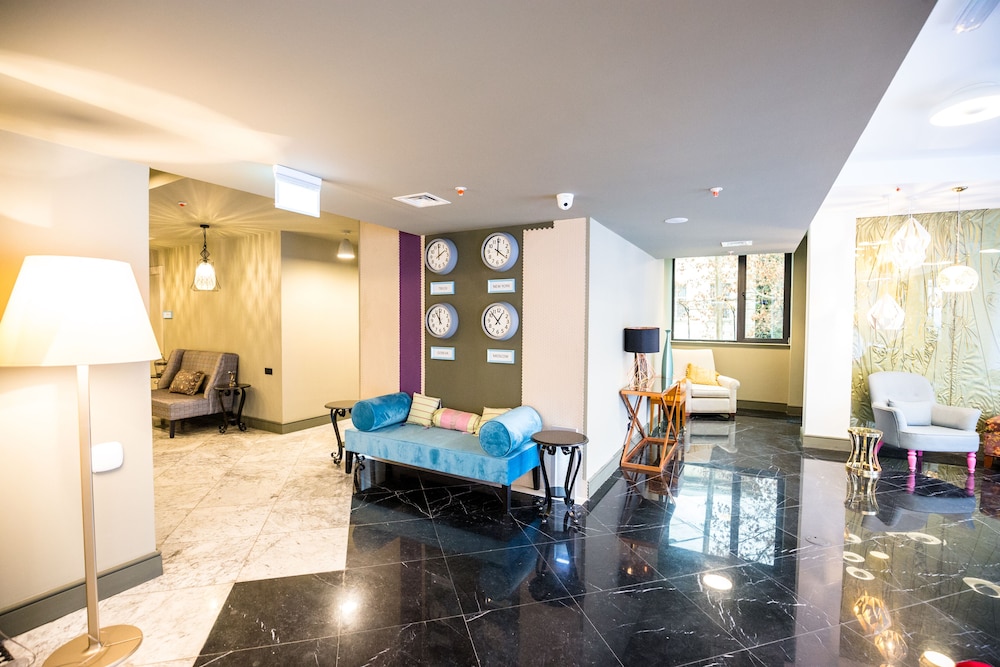 Brosse Garden Hotel 12/49