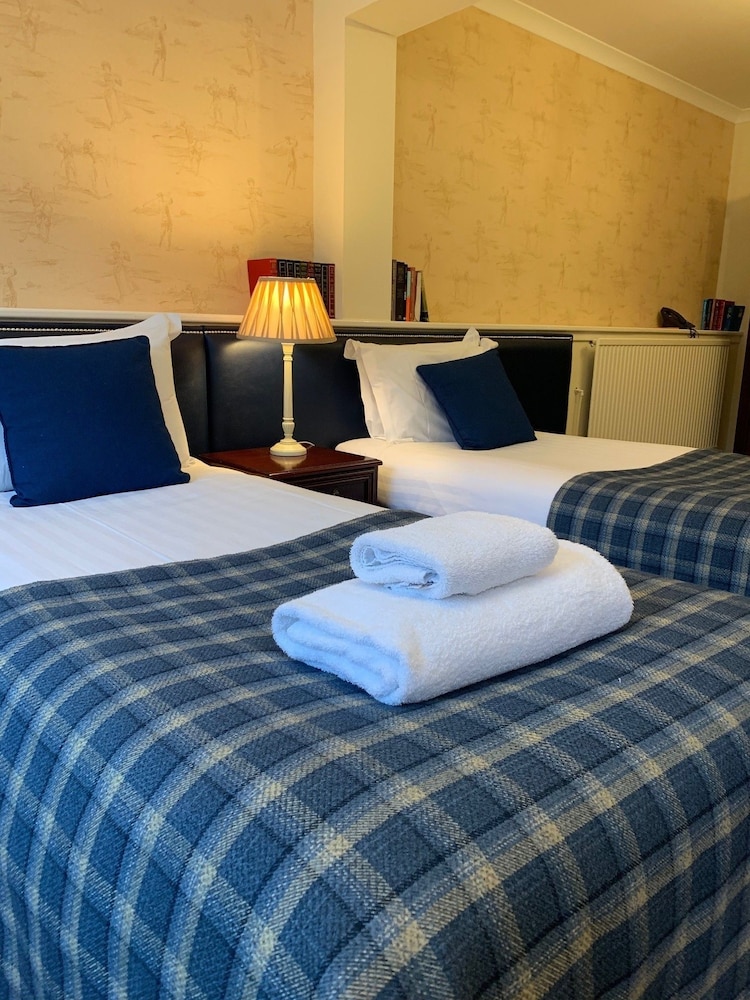 Albany Hotel 27/39