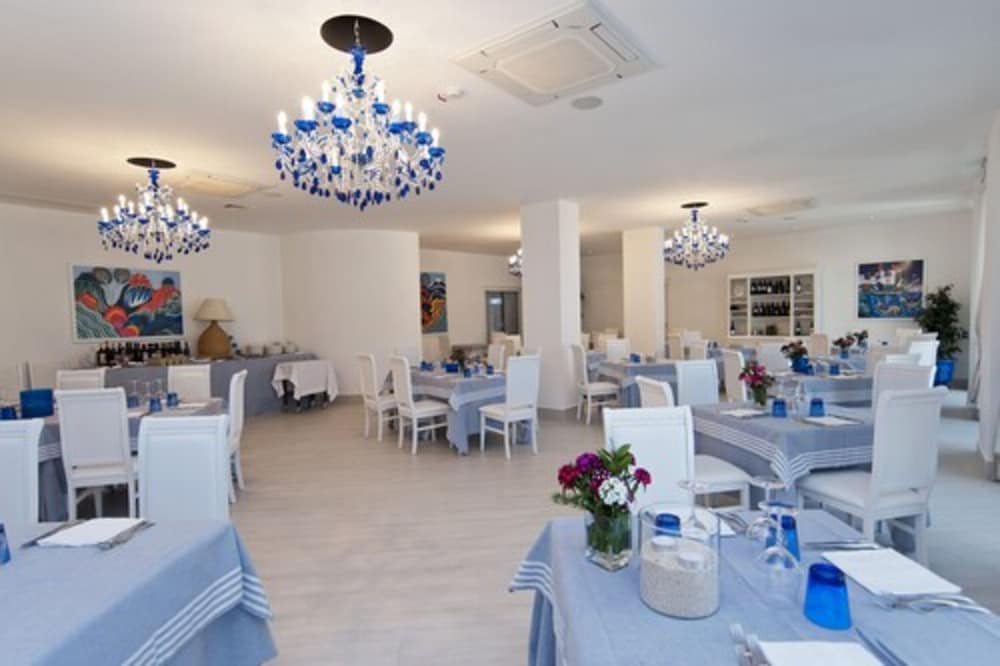Hotel Residence Il Porto 54/69