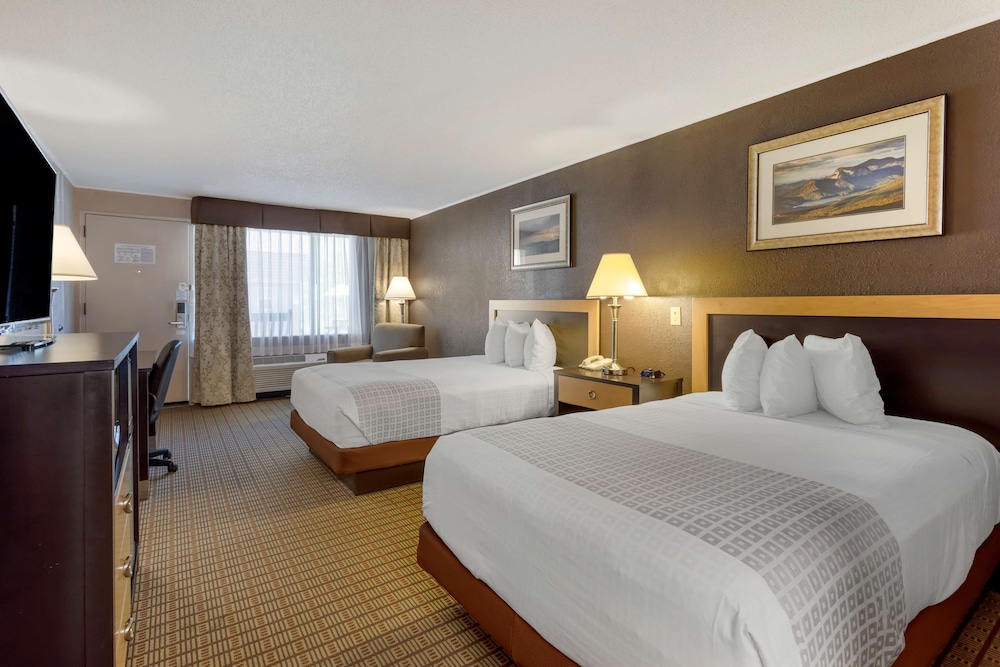 Best Western Smoky Mountain Inn 8/39