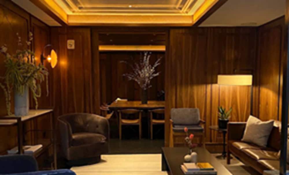 Walker Hotel Tribeca 25/51