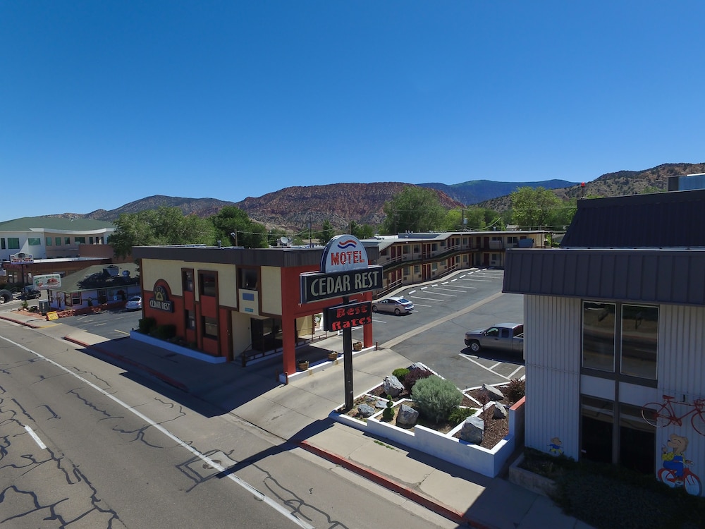 Cedar Rest Cedar City 5/57