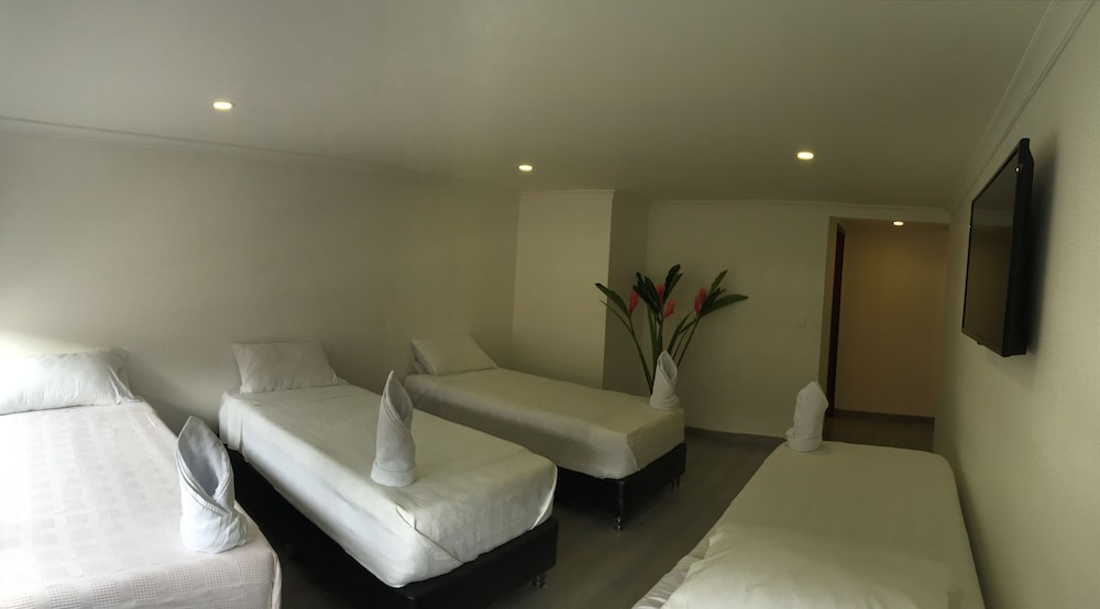 Hotel Metro 26 50/63