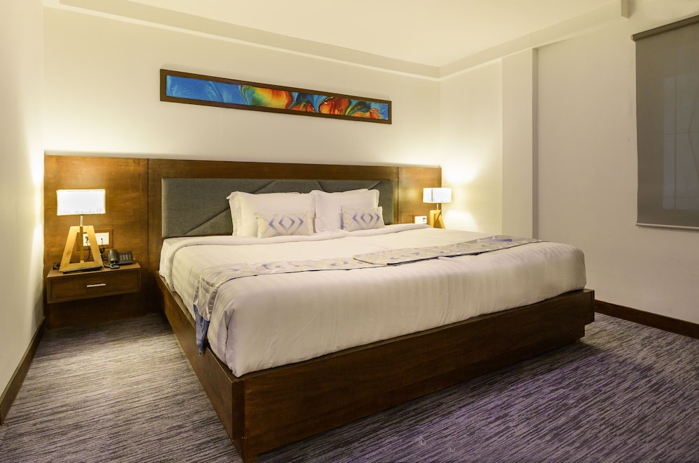HOTEL ZAKARIA INTERNATIONAL 11/22