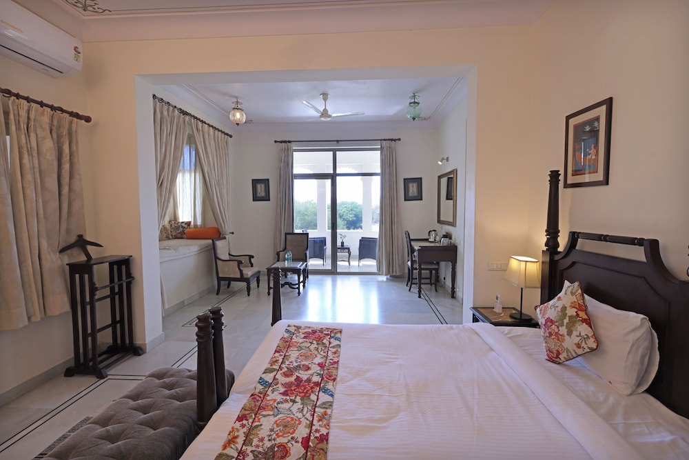 ROYAL, DOUBLE BED