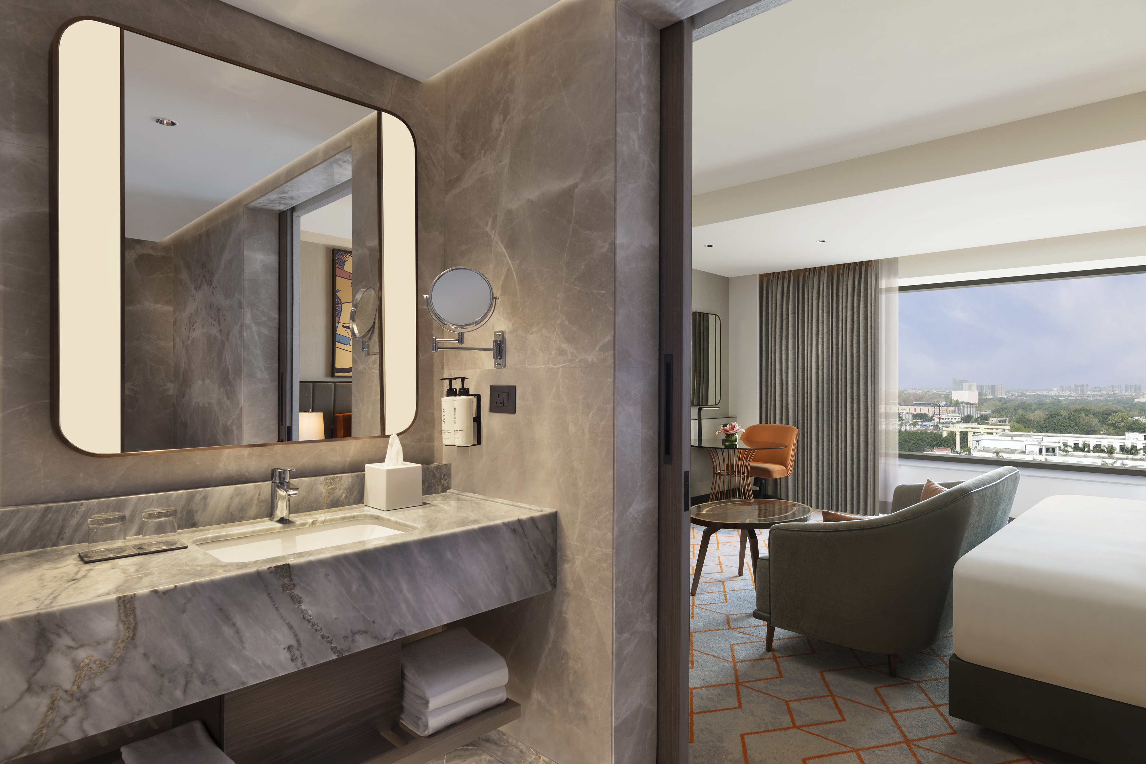 Crowne Plaza Lucknow 50/50