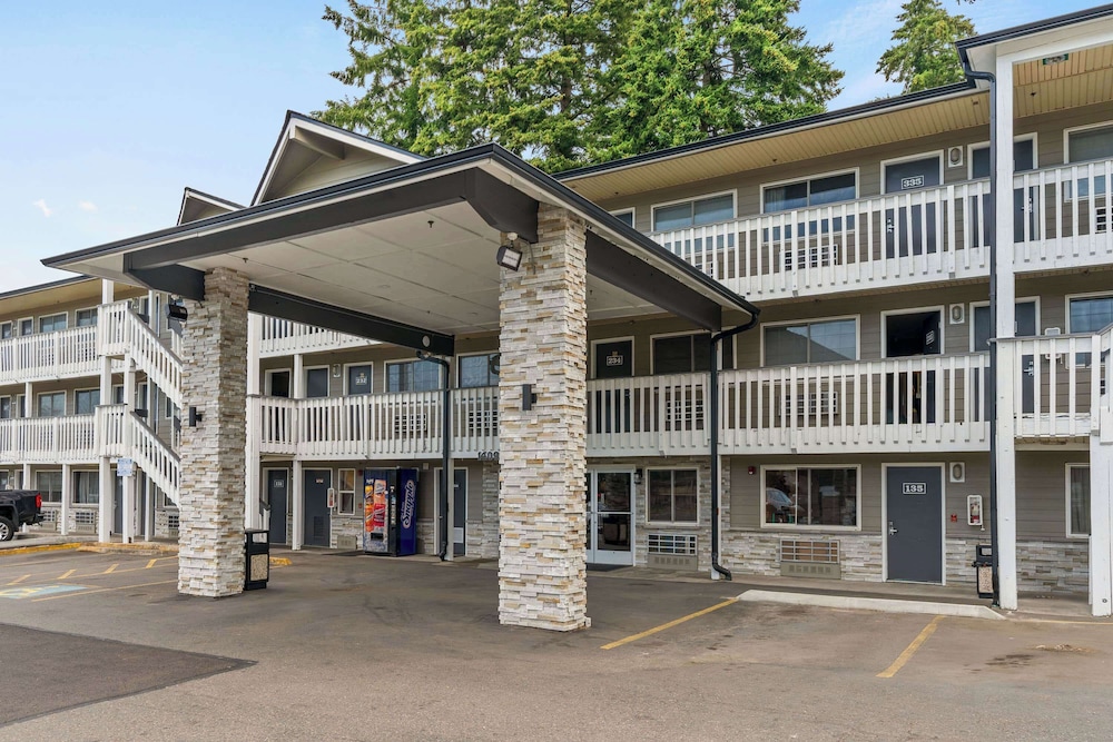 Basecamp Puyallup a Travelodge by Wyndham 40/50