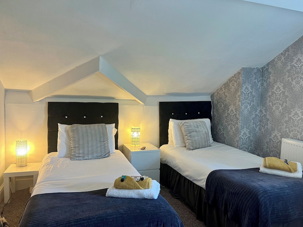 St Andrews House Hotel 9/50