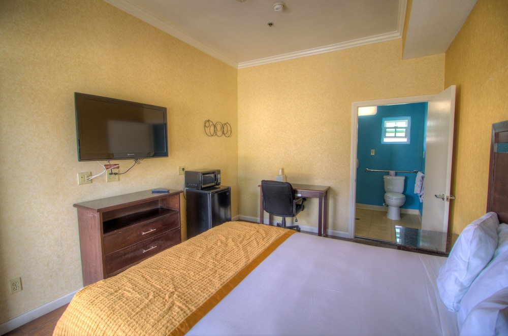 Princess Inn - Westminster / Huntington Beach 32/62
