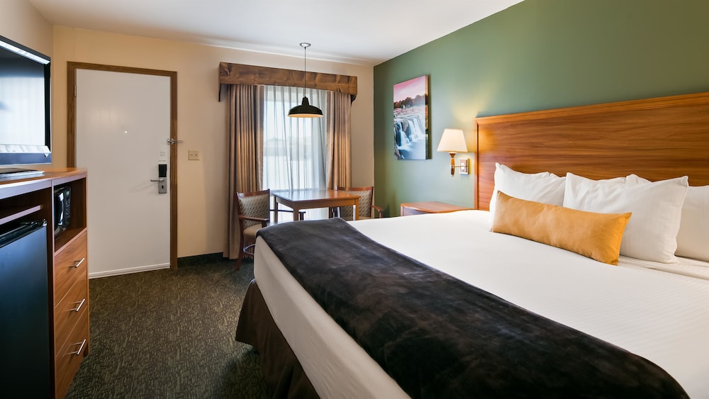 Best Western Graham's 10/36