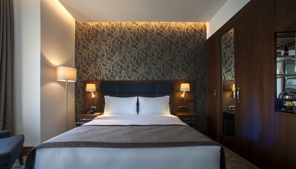 Holiday Inn ISTANBUL - TUZLA BAY 16/69