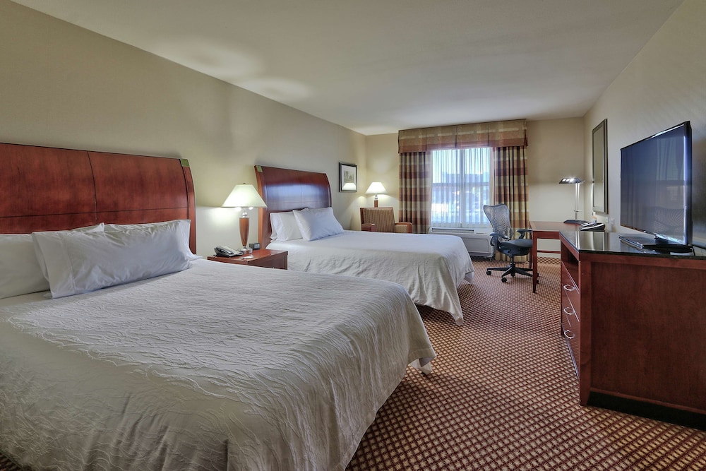 Evolution, 2 Queen Beds