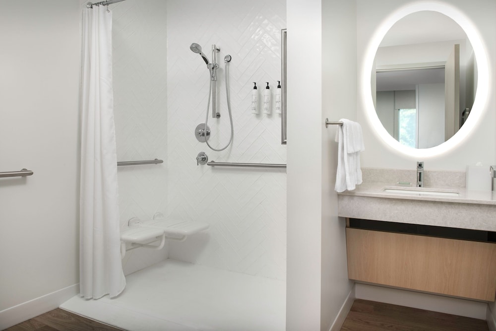 TownePlace Suites by Marriott Cincinnati Mason 27/28
