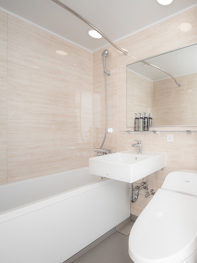 Nest Hotel Naha Nishi 44/45