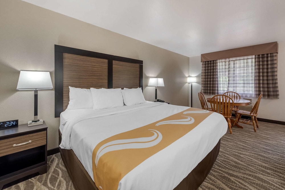 Quality Inn & Suites South Fork - Wolf Creek 10/36