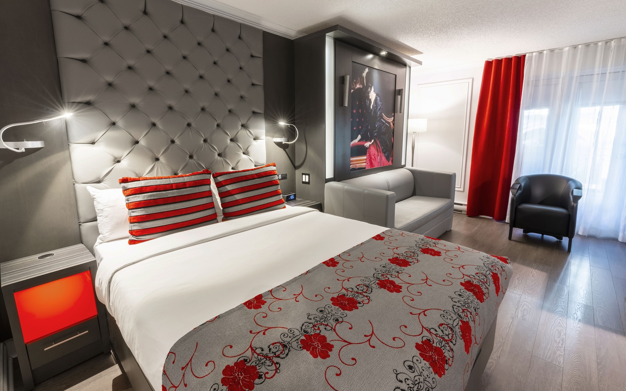 INTERIOR, 1 QUEEN AND 1 MURPHY BED, QUEEN MURPHY BED, BALCONY