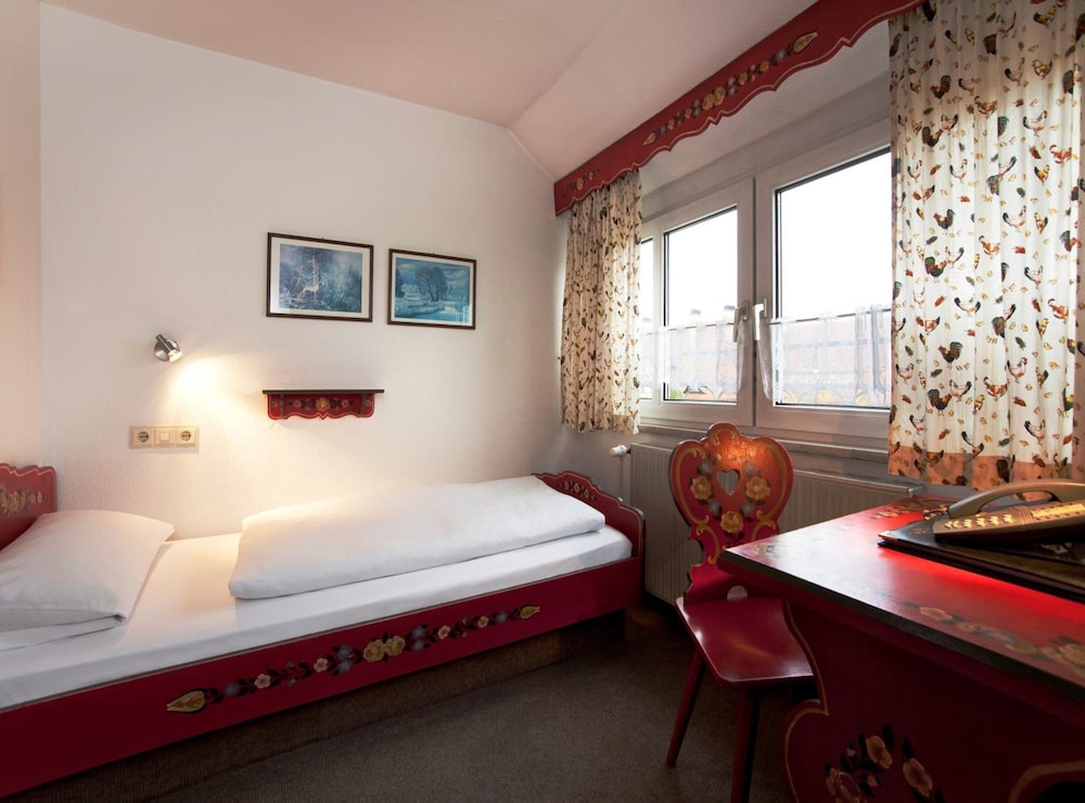 Hahn Hotel 14/35