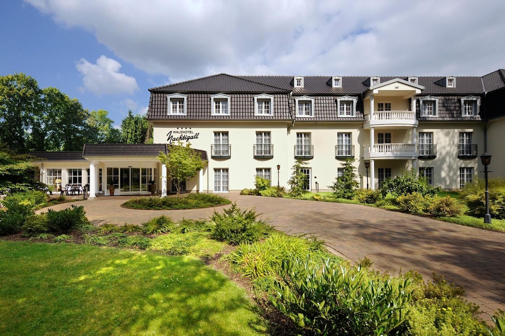 Waldhotel Nachtigall 35/38
