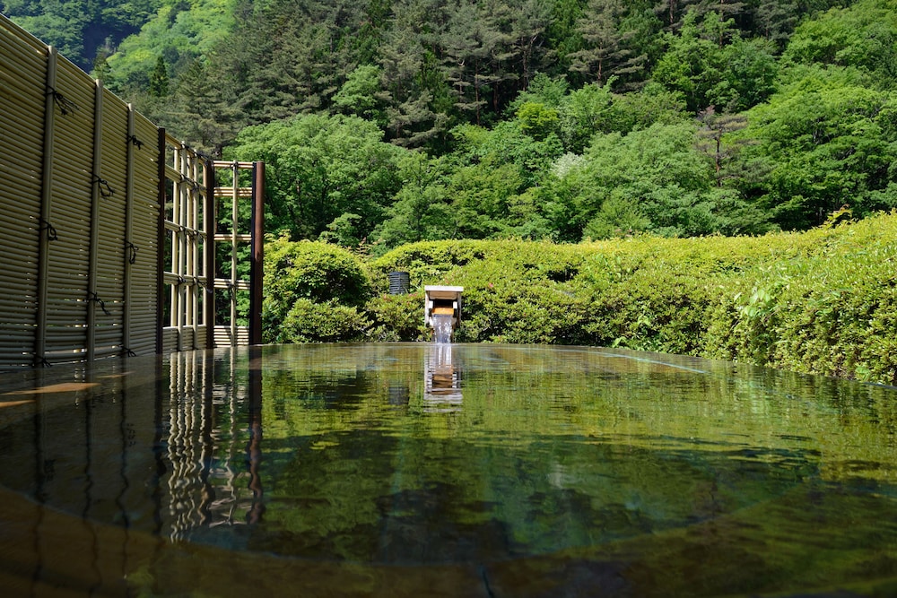 Nishiyama Onsen Keiunkan 37/40