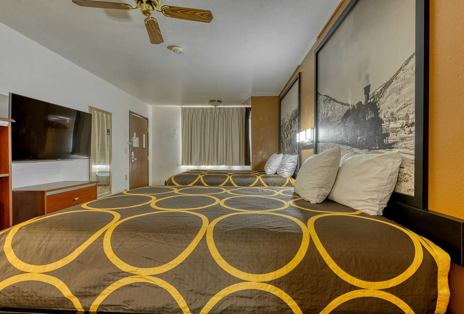 Super 8 By Wyndham Alamosa 49/51