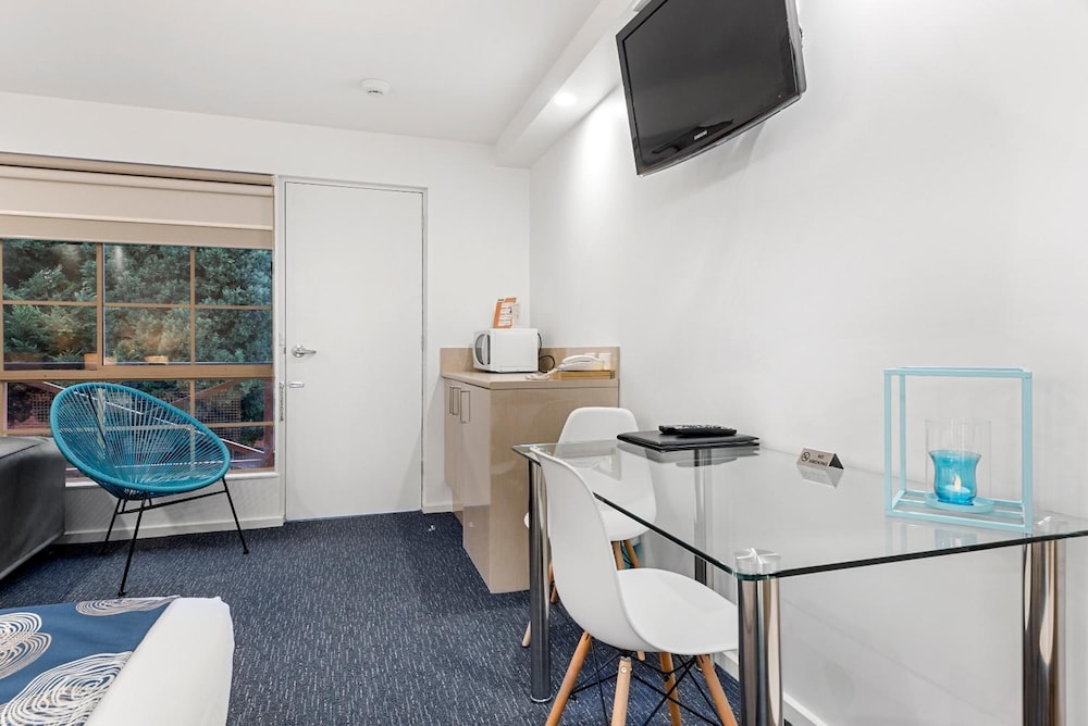 BAY CITY(GEELONG)MOTEL 30/37