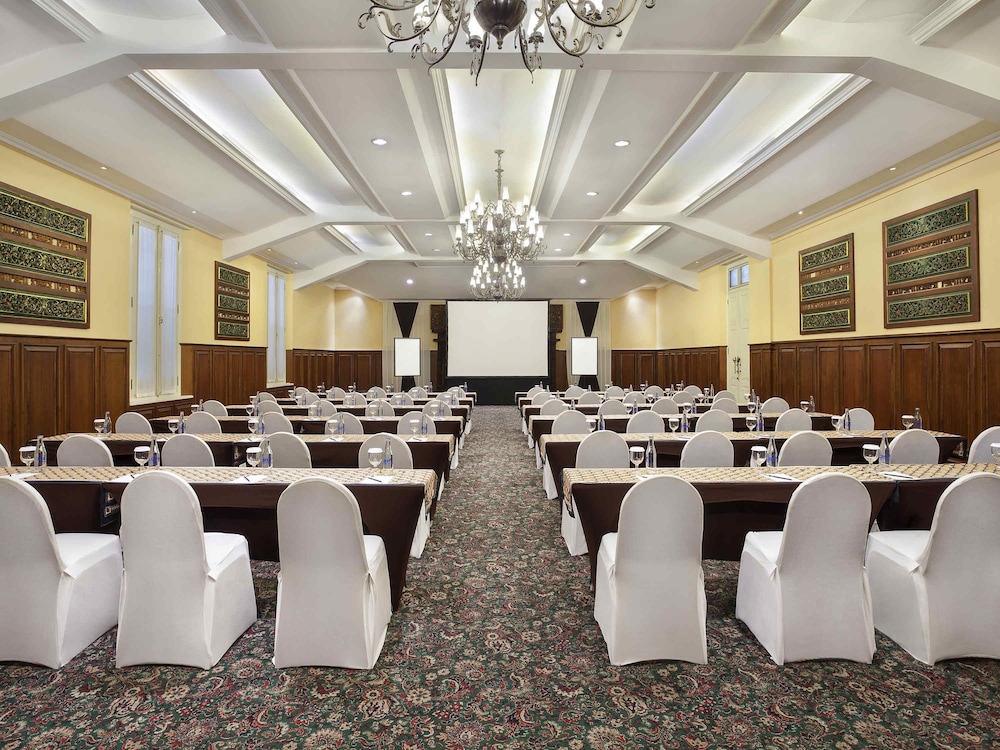 The Phoenix Hotel Yogyakarta - Handwritten Collection 49/61