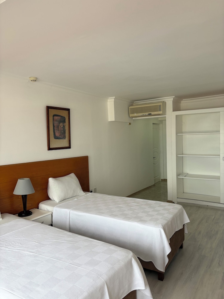 ADA BEACH HOTEL 14/50