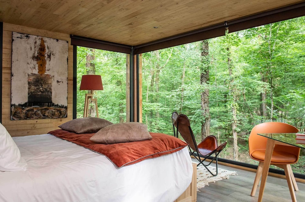 LOIRE VALLEY LODGES - HOTEL 11/50