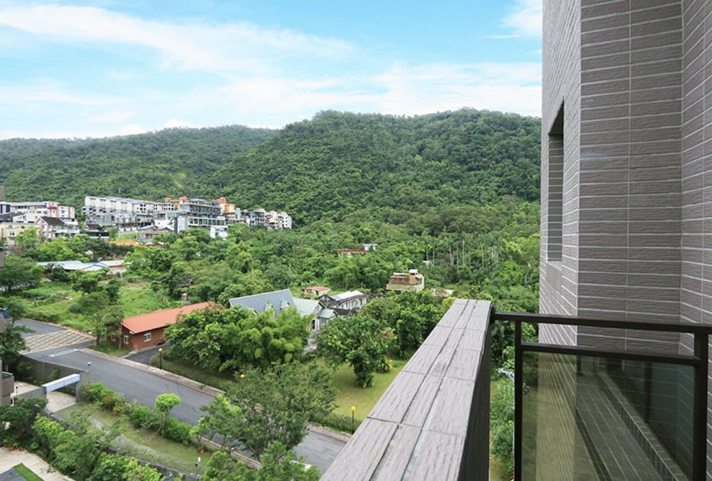 Ruo Shui Hotspring Hotel 59/62