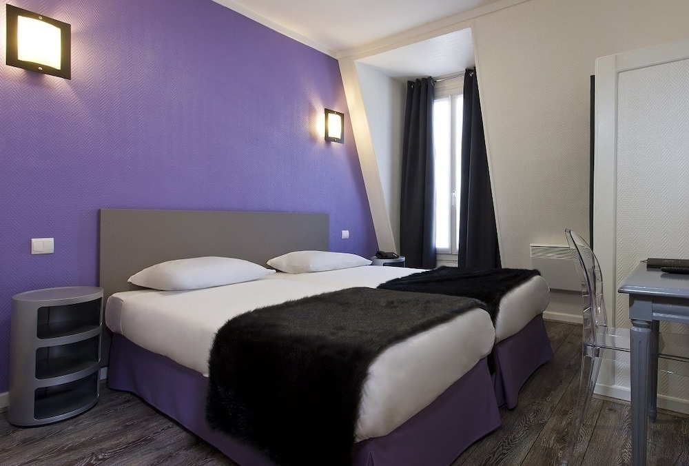 O.lysee Hotel 10/47