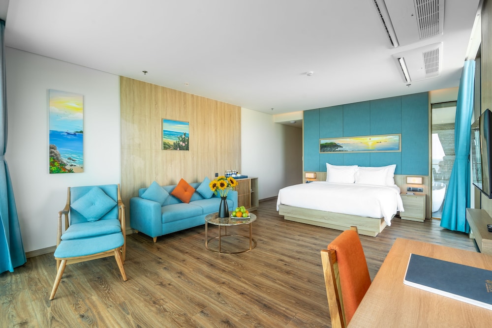 Sala Grand TuyHoa Hotel 11/50
