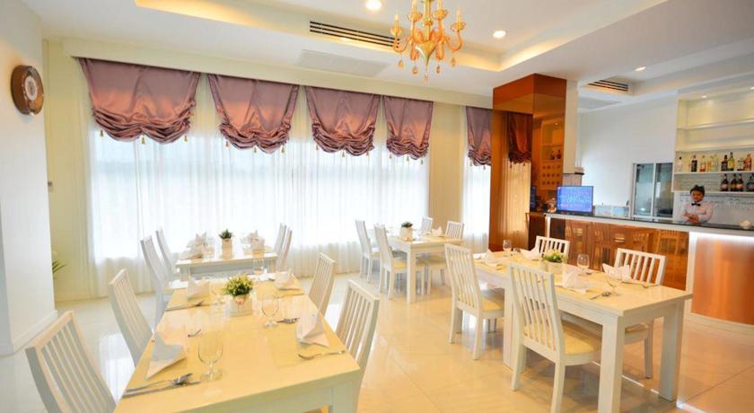 Royal Pavilion Huahin 40/50