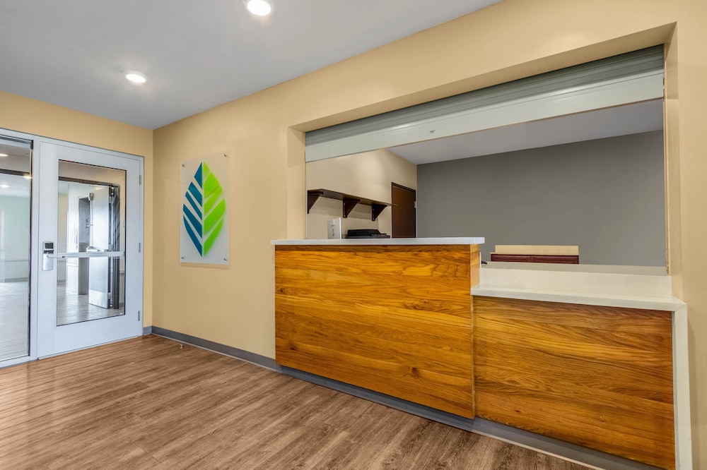 WoodSpring Suites Naples West 8/50