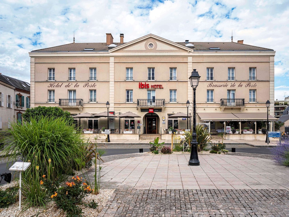 Ibis Montargis 6/75