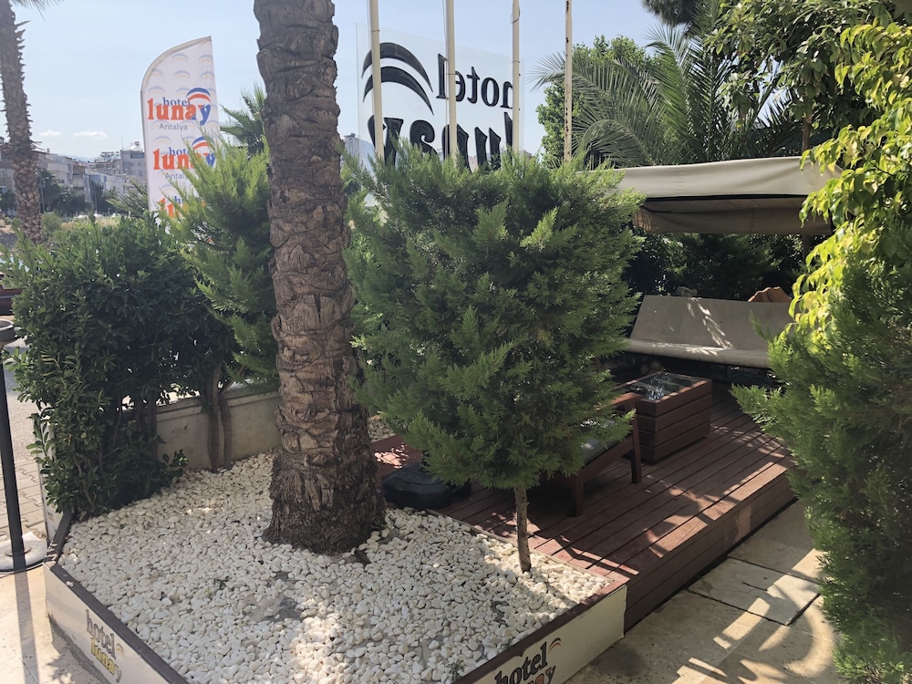 Lunay Hotel 24/33