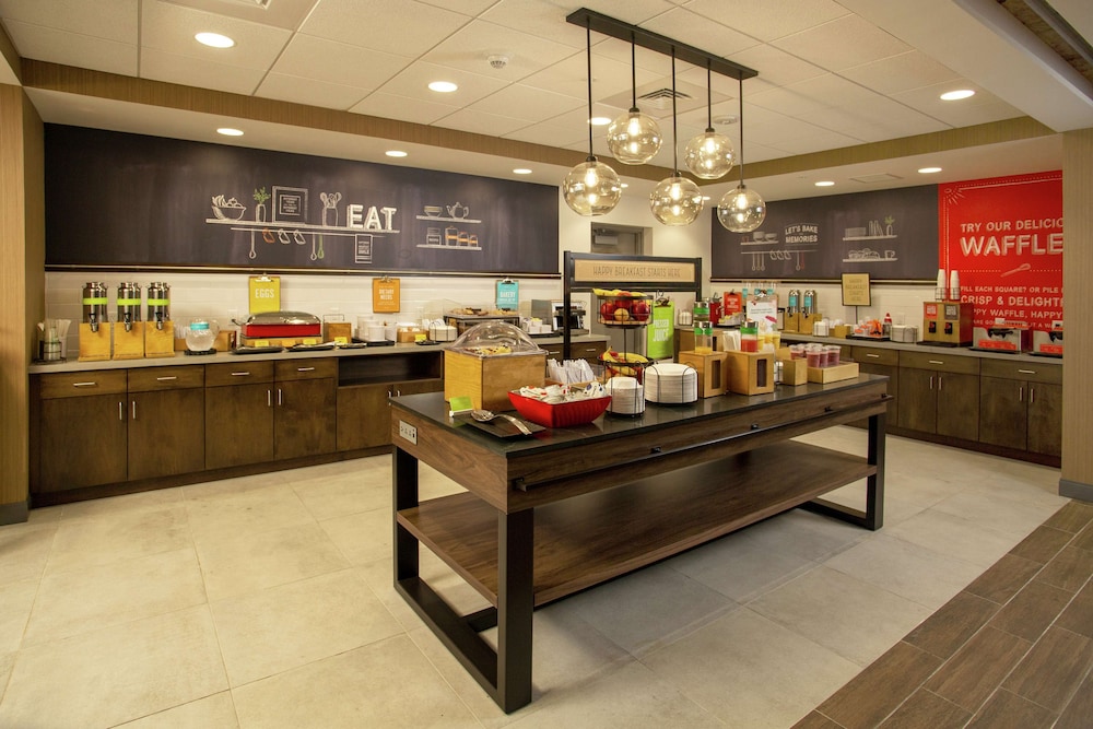 Hampton Inn Suites Kutztown Pa 35/46