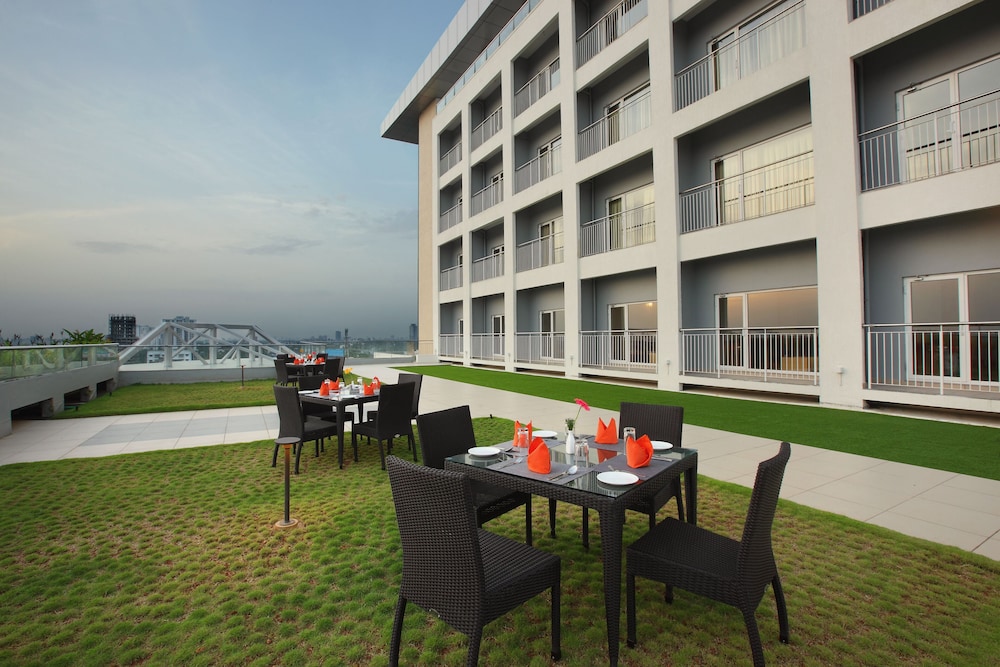 Starlit Suites Kochi 5/38