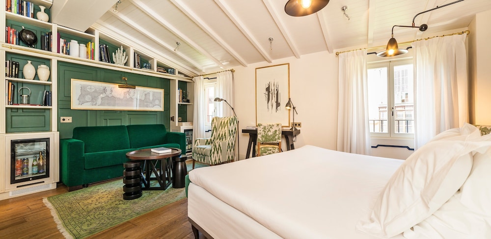 Hotel Cort 13/50