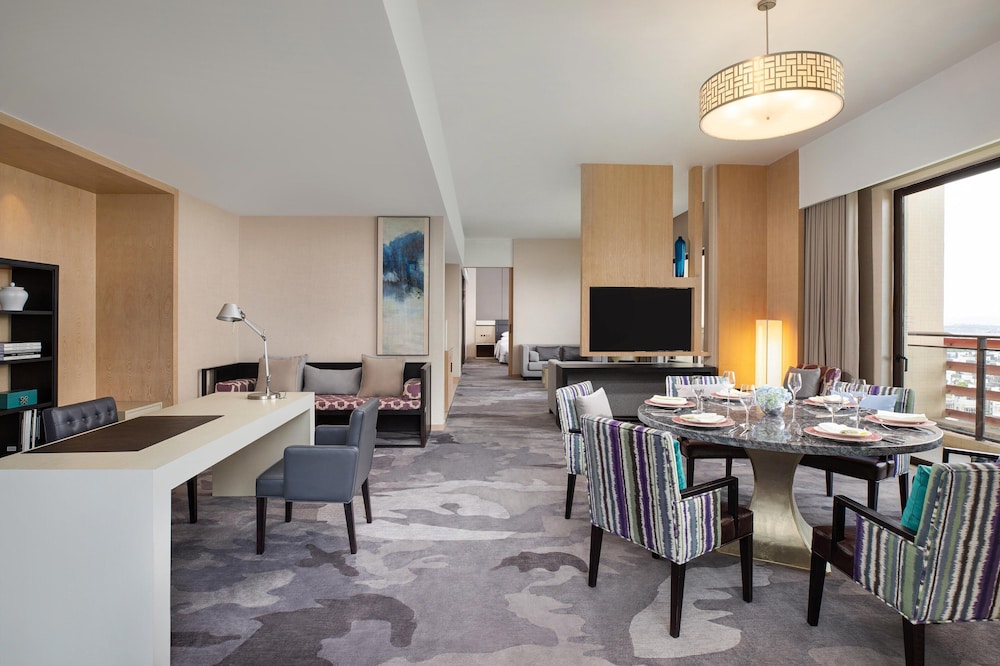 Four Points By Sheraton Guangdong Heshan 32/37