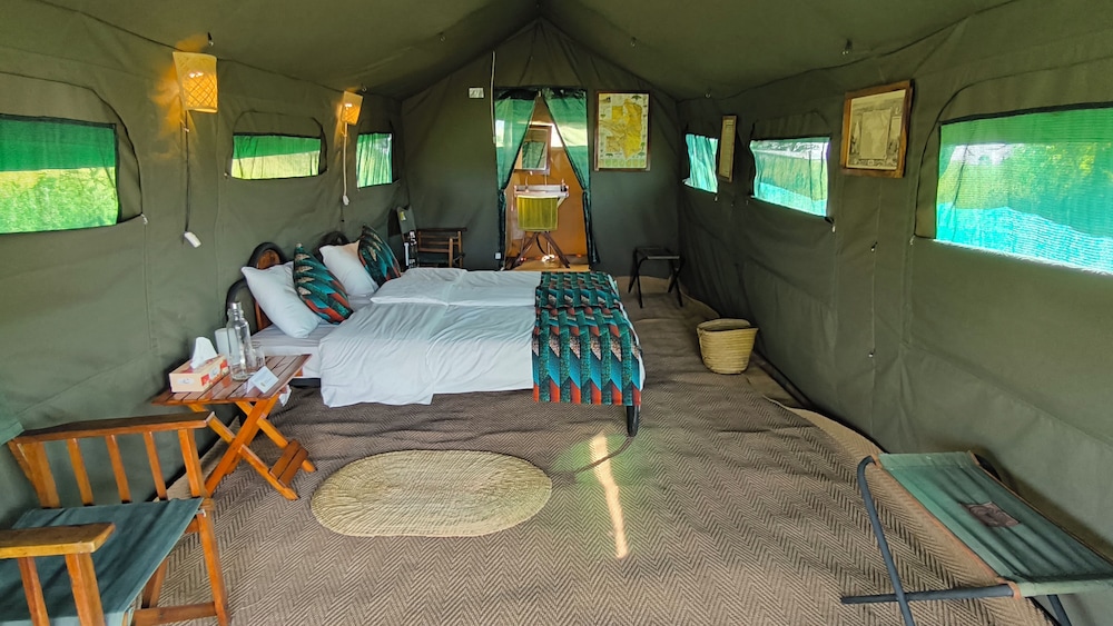 Kananga Special Tented Camp 10/50