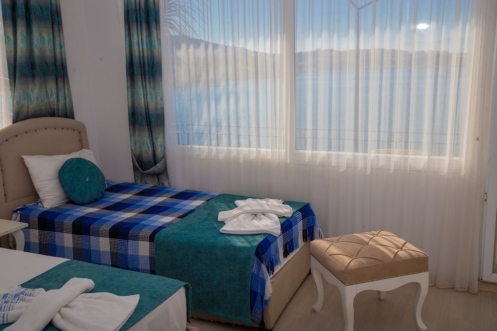 Foca Kumsal Hotel 10/50