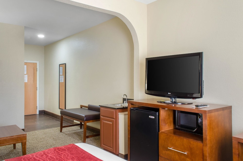 Comfort Inn & Suites Covington - Mandeville 28/32