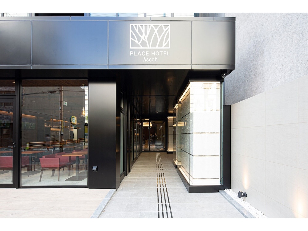 PLACE Hotel Ascot 5/61
