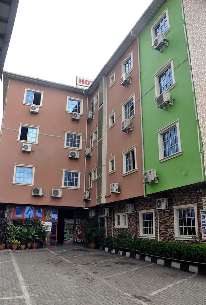 Definite Destiny Hotel 4/35